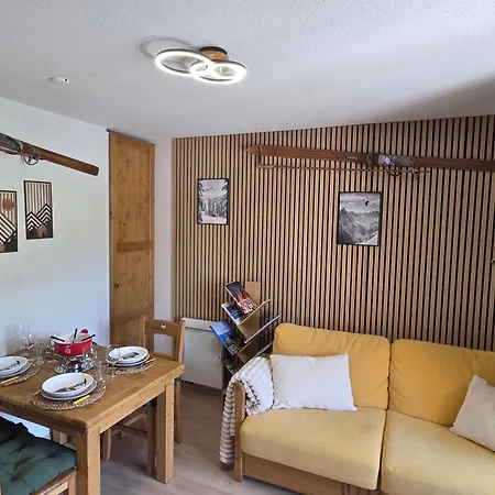 Val Thorens, Ski-in Ski-out 1 Bedroom For 4 With Fiber, South-facing & Mountain Views *